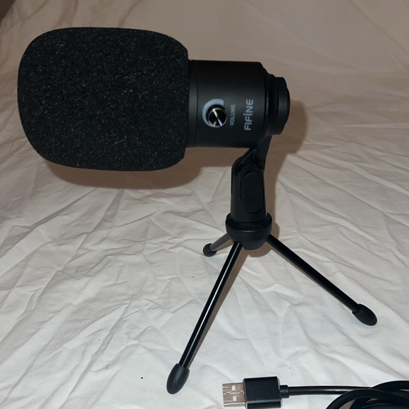 Microphone - Picture 2 of 5